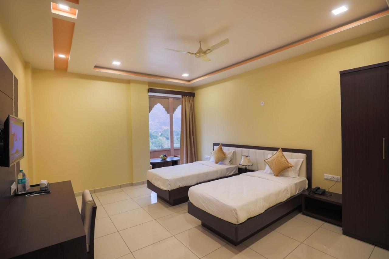 Hotel Golden Heritance Pushkar Extérieur photo